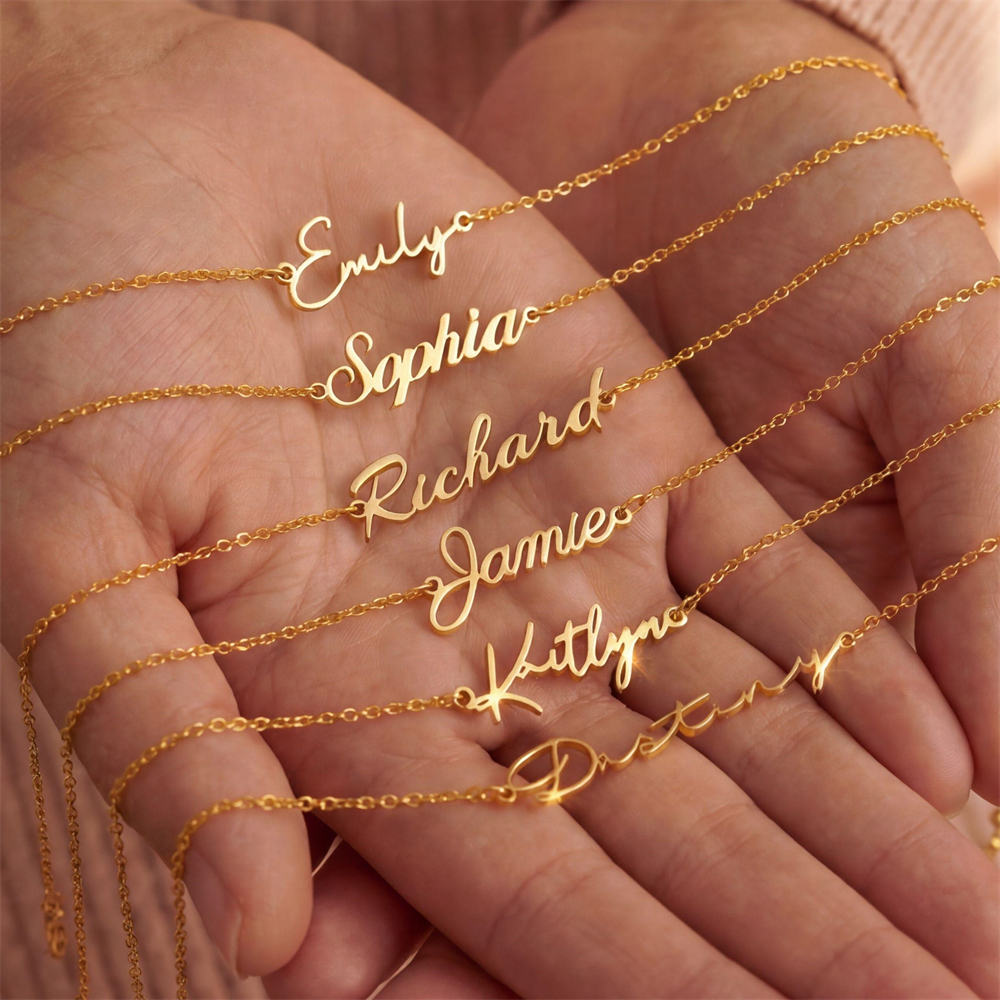 Custom Name Bracelet 18K Gold  - Lobster Clasp Silver recensione e prezzo