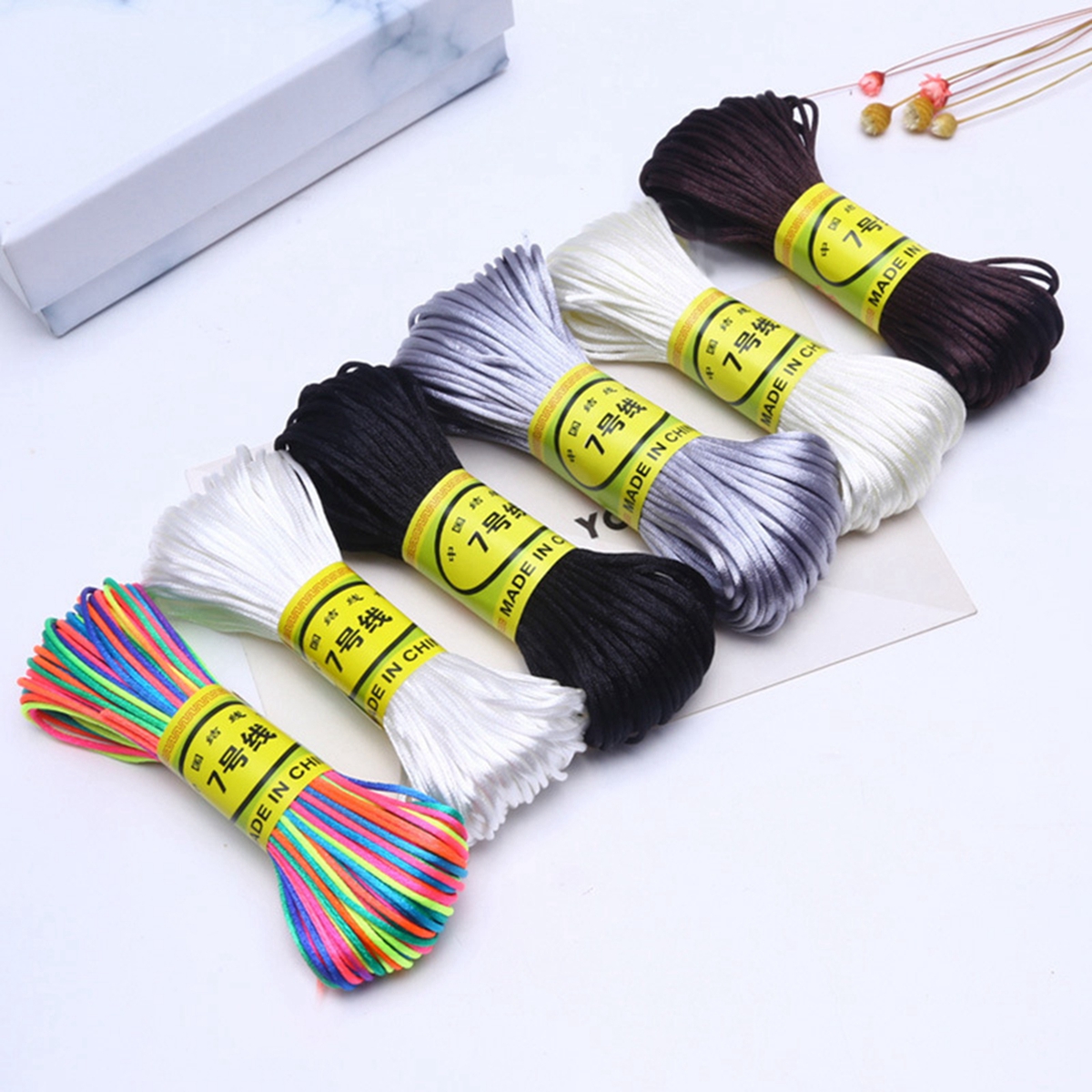 20 Meter 1.5mm Braided Macrame - Knotting Cord Silk recensione e prezzo