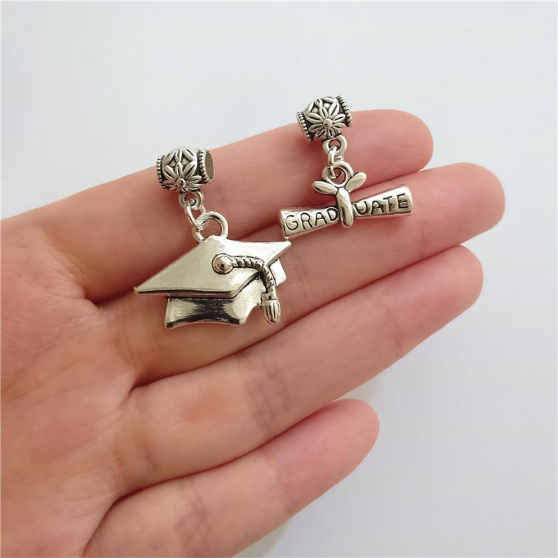 Graduation Hat Charms, Diploma - Jewelry Making Diploma recensione e prezzo